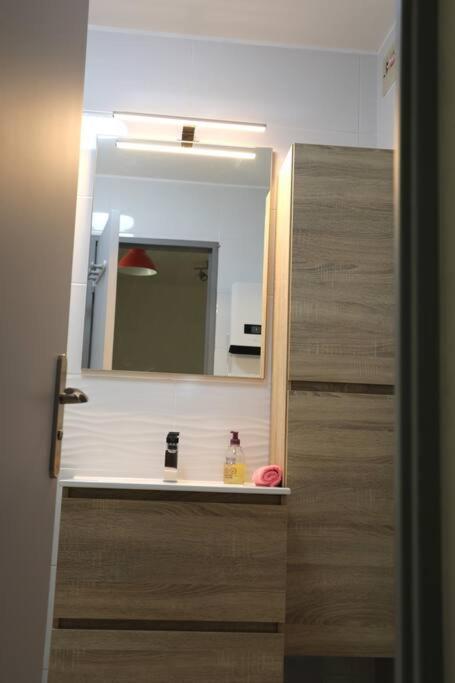 Petit Paradis Classe 3 Etoiles A 200M De La Plage! Terrasse-Wifi-Parking-Clim Saint-Mandrier-sur-Mer Exterior photo